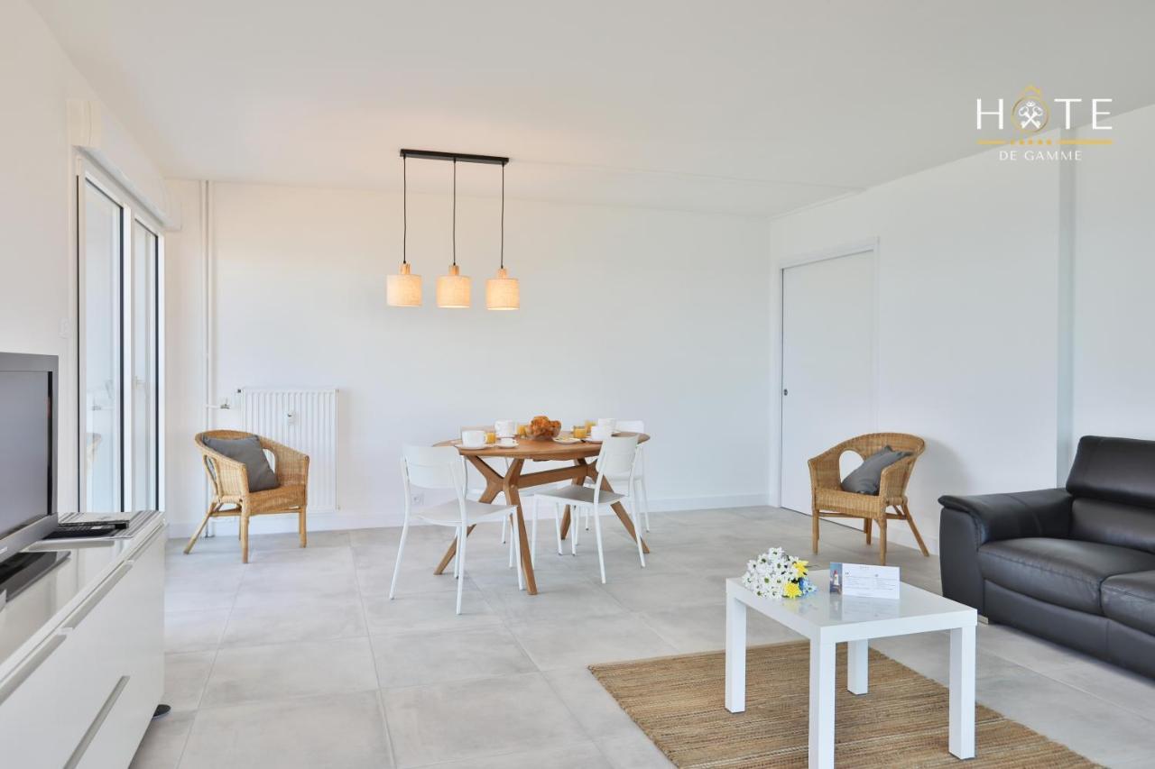 Appartement De Caractere, Superbe Vue Mer 280° La Chaume Exterior foto
